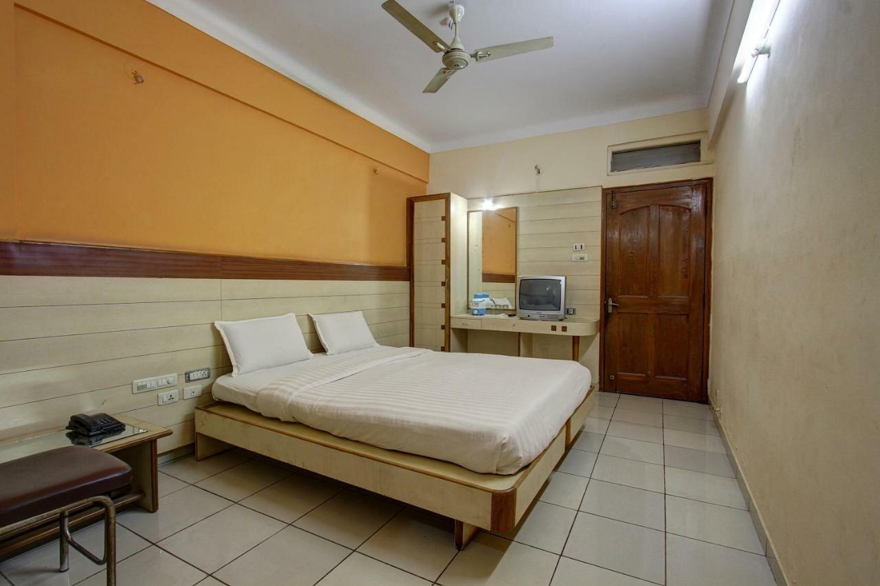 Hotel Rajsangam International 바다미 외부 사진