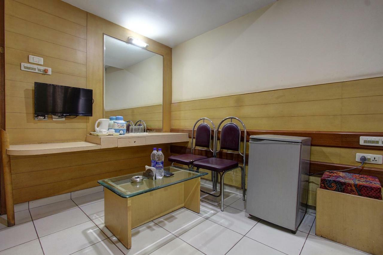 Hotel Rajsangam International 바다미 외부 사진