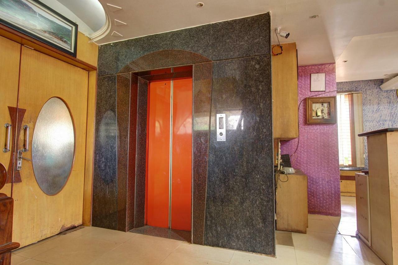 Hotel Rajsangam International 바다미 외부 사진