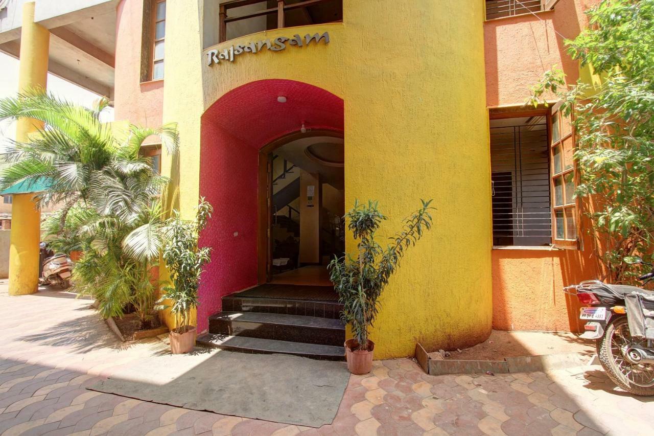 Hotel Rajsangam International 바다미 외부 사진