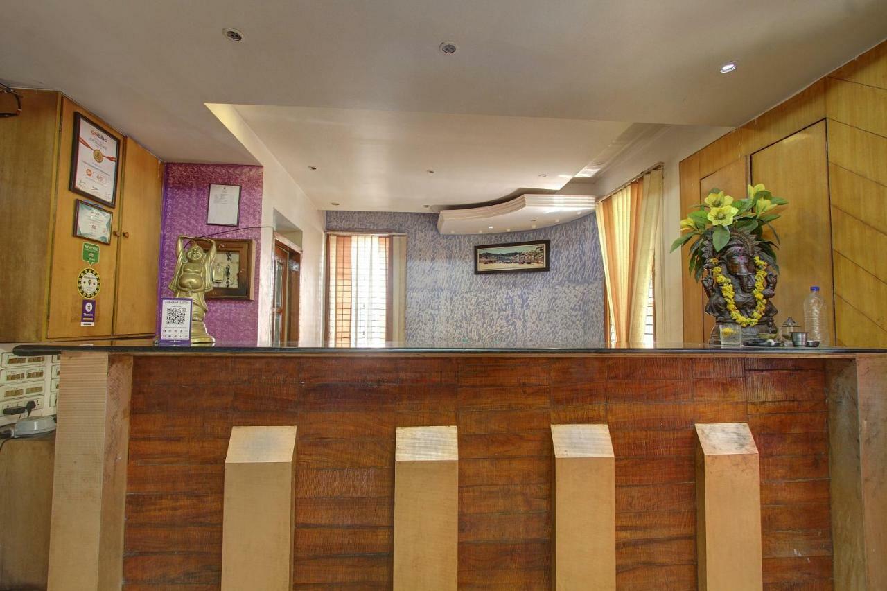 Hotel Rajsangam International 바다미 외부 사진