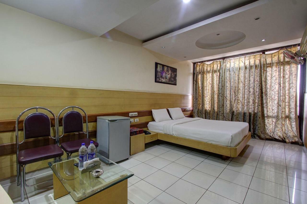 Hotel Rajsangam International 바다미 외부 사진